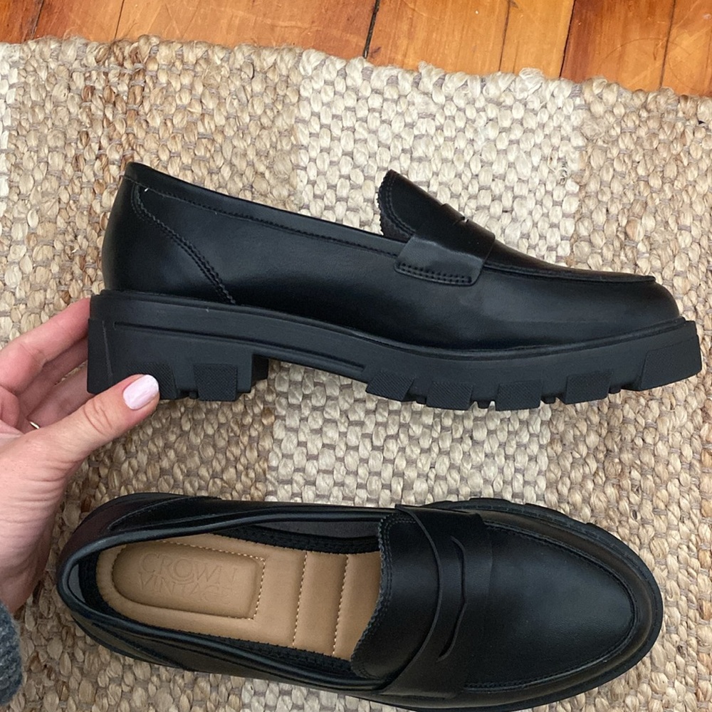 Chunky Black Loafer Size 8M